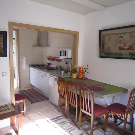 Casas Botelho Elias *